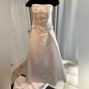 WEDDING DRESS – Designer - NEW – SIZE 12 – PROM, RECEPTION - $150